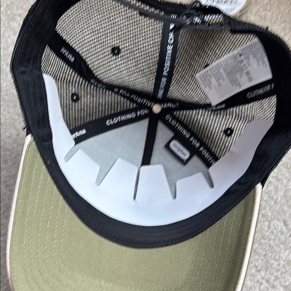 NWT Prana Lower Pines Trucker Hat - Picture 3 of 5